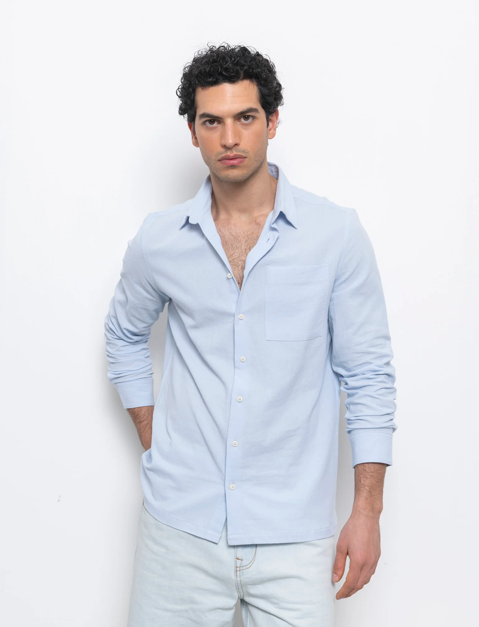 Camicia in cotone comfort da uomo - Celeste polvere - Image 3