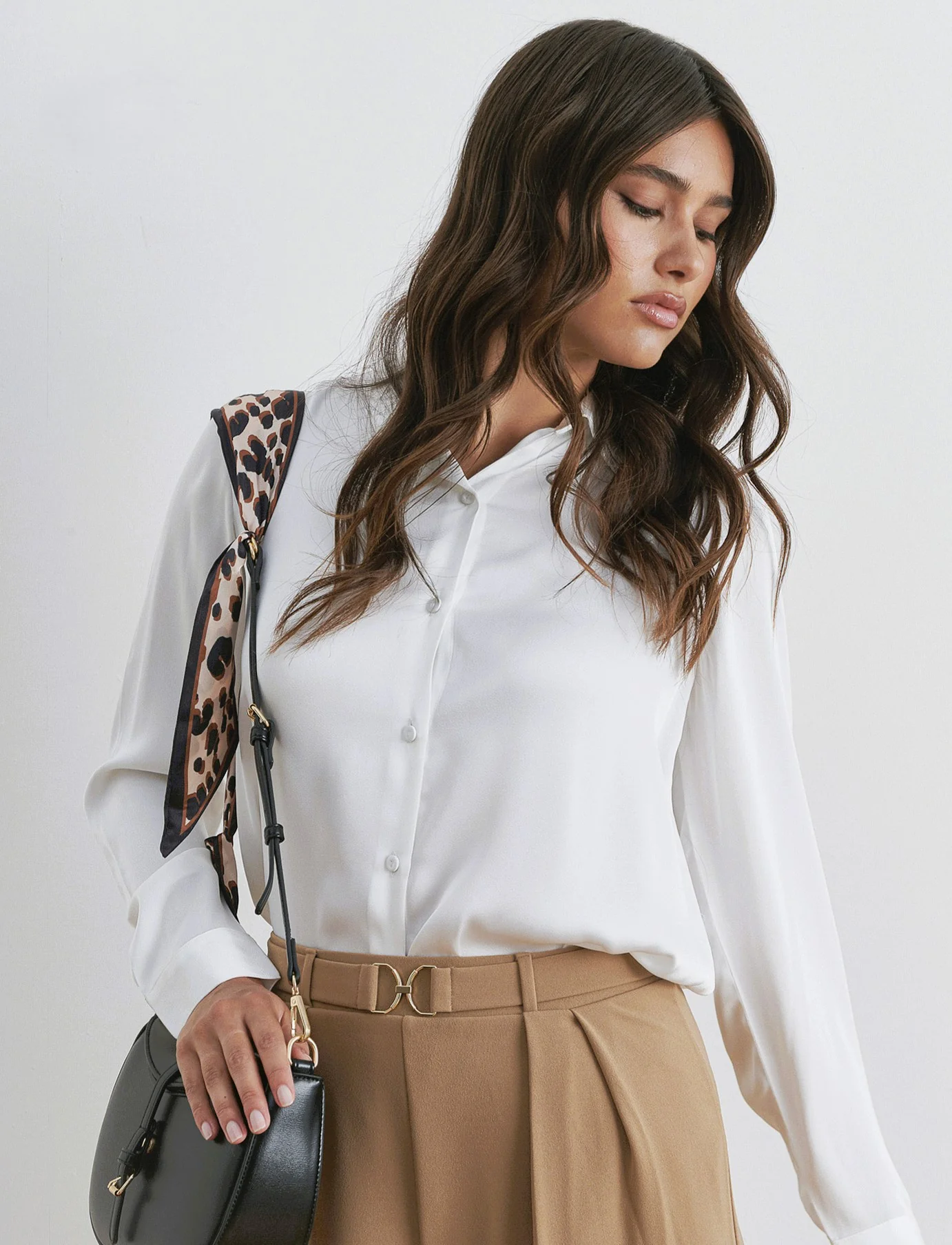 CAMICIA IN SATIN - Bianco latte - Image 4