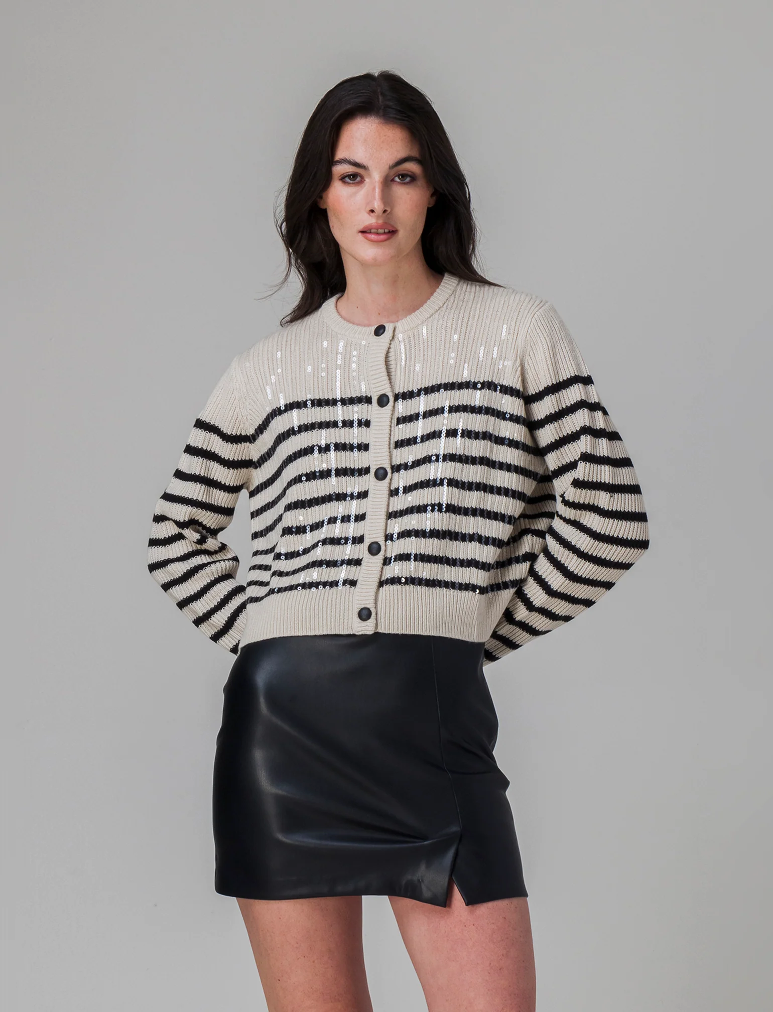 Cardigan con paillettes da donna - var 1 - Image 3