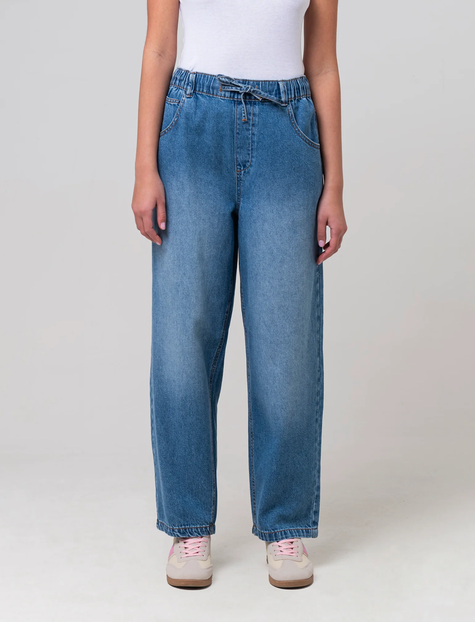 Jogger denim da donna - Denim - Image 3