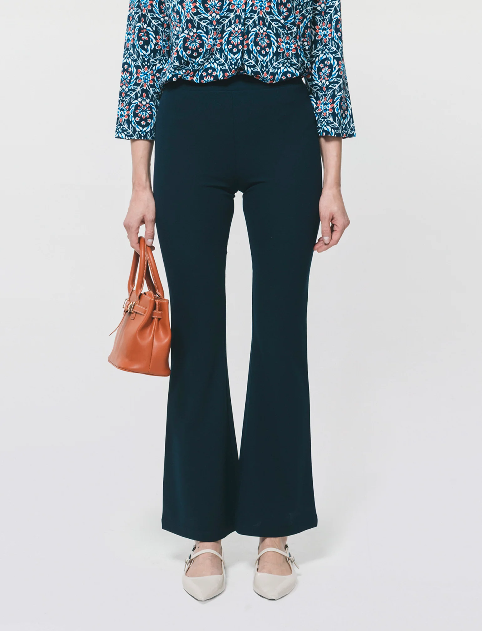 PANTALONE BASICO FLARE - Blu - Image 3