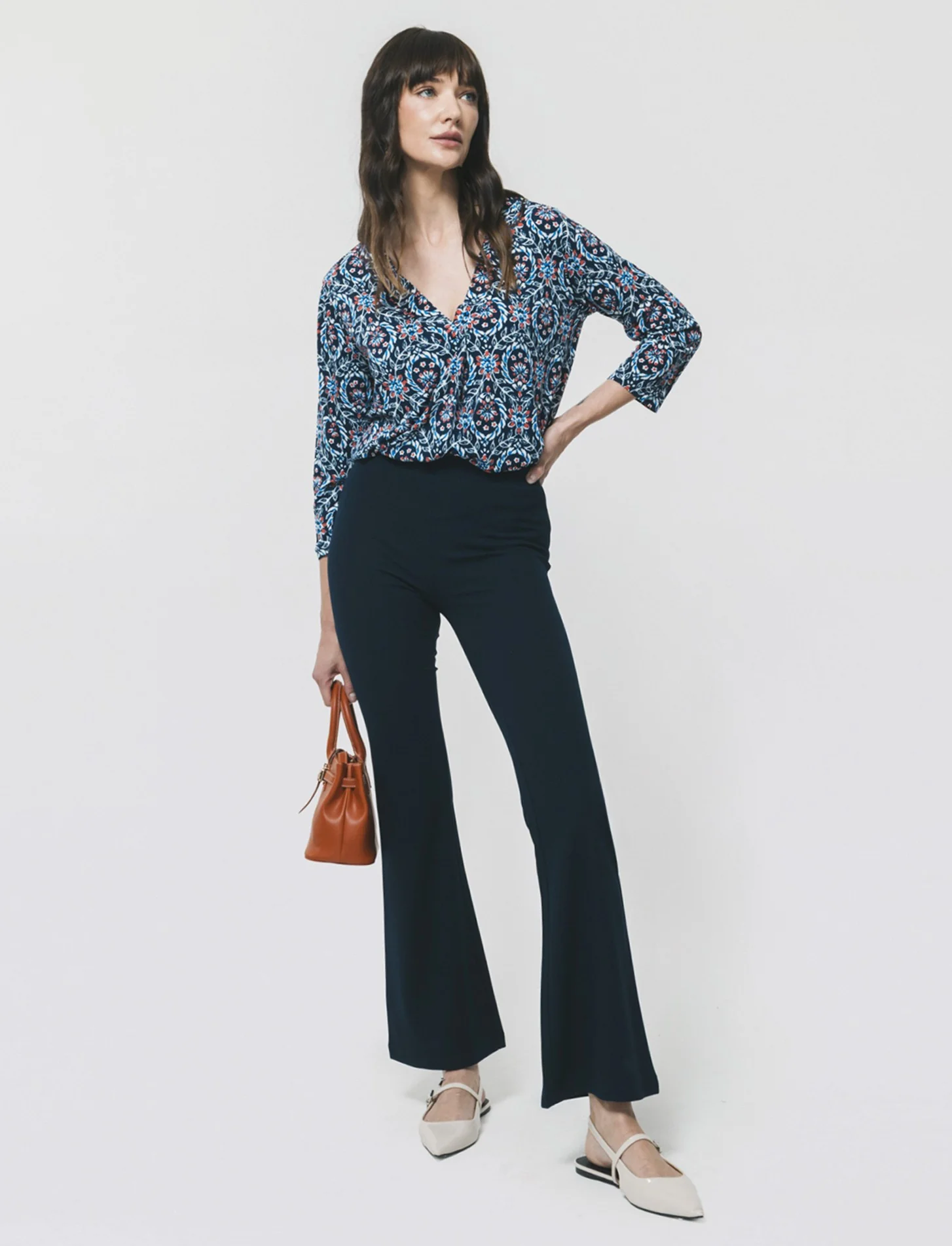 PANTALONE BASICO FLARE - Blu - Image 4