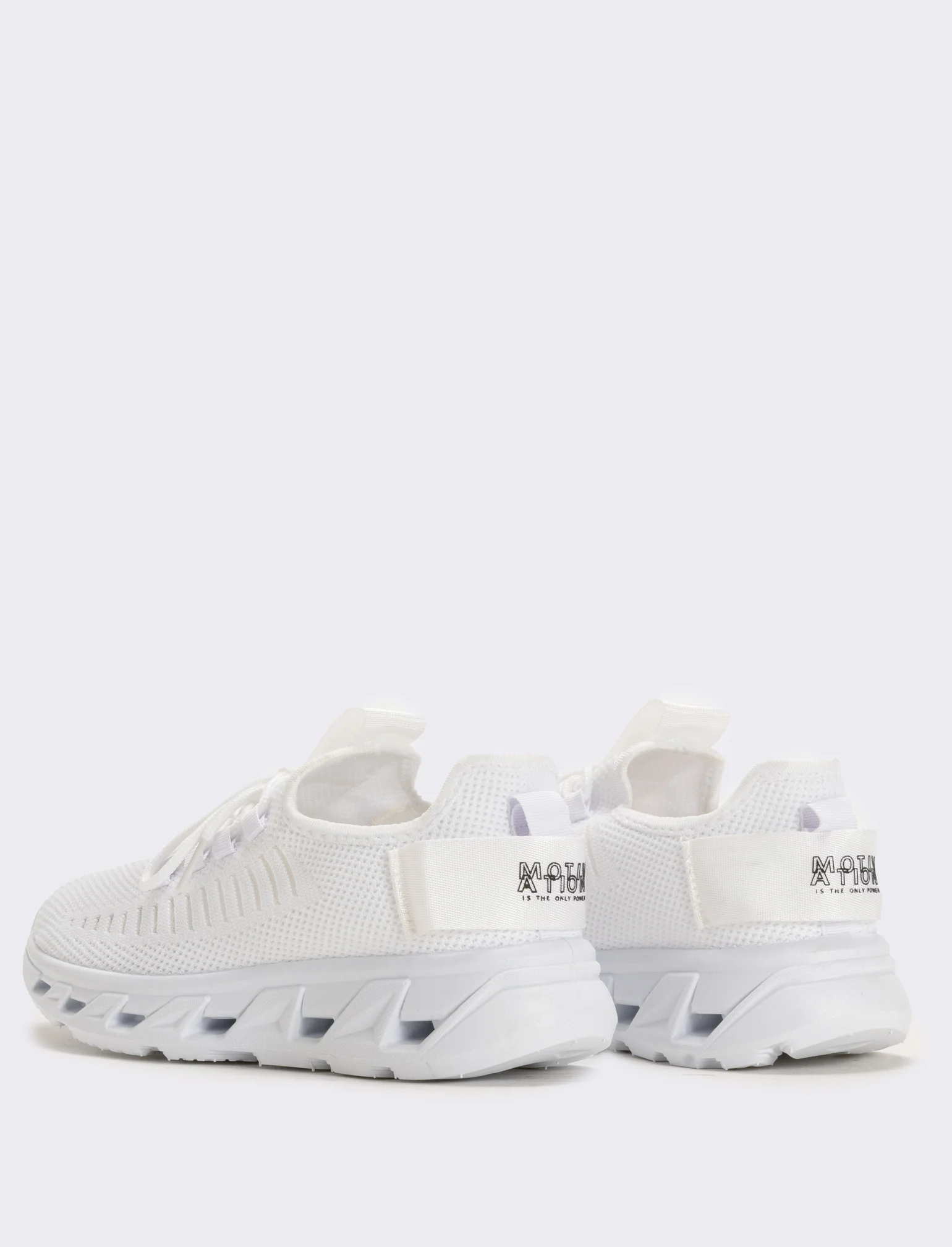 Sneakers sportiva da donna. - Bianco - Image 3