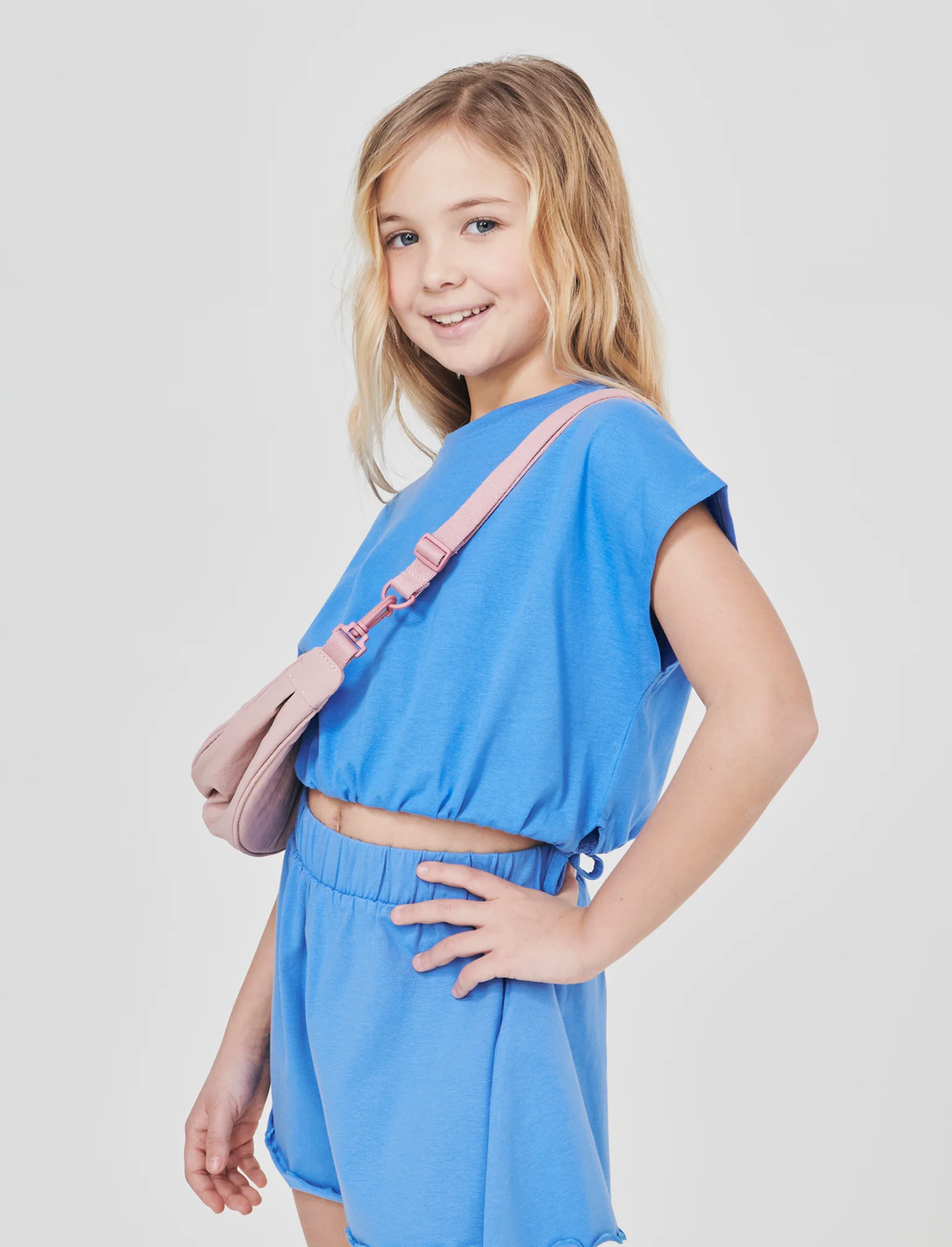 T-shirt estiva da bambina con rouches - Azzurro cielo - Image 3
