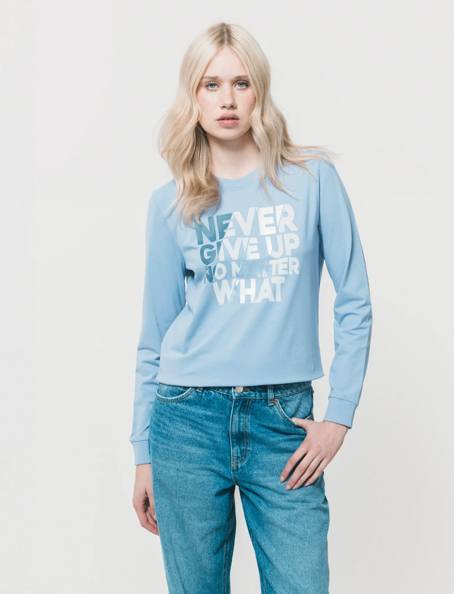 T-SHIRT MANICA LUNGA CON STAMPA - Denim - Image 4